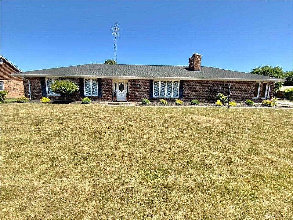 1st image of 106 Royal Oak Dr