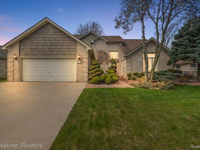 51161 Blue Spruce Dr, Macomb, MI, 48042