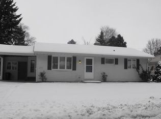 1207 Westview Dr, Rochelle, IL 61068