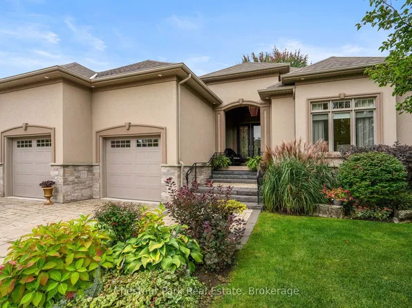 114 Grand Cypress Ln, The Blue Mountains, ON L9Y 0K6