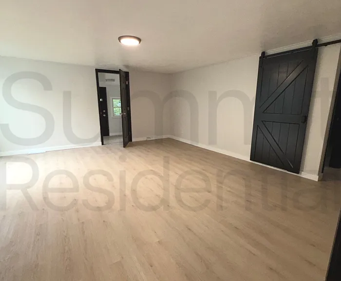 32 Market St — Photo 4
