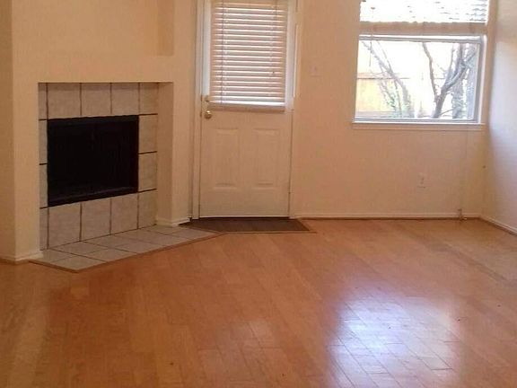 3rd image of 3109 Paradise Valley Dr