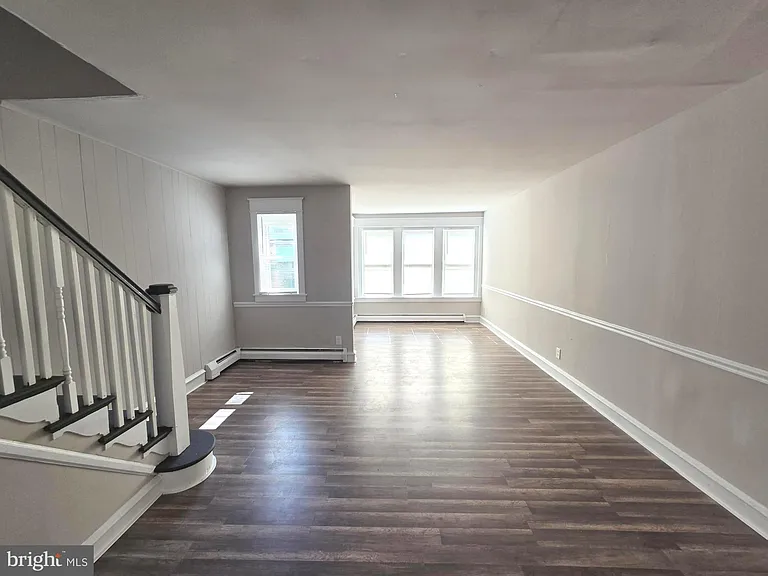 4020 Howland St — Photo 8