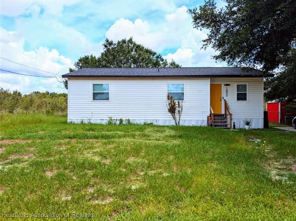1802 W Fondulac Rd, Avon Park, FL 33825