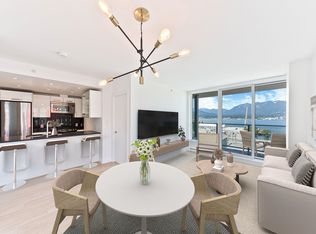 933 Hastings St E #1004, Vancouver, BC V6A0G6