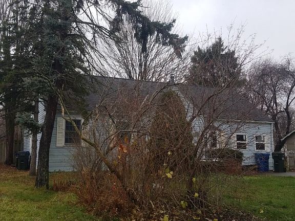 3rd image of 778 Oliver St