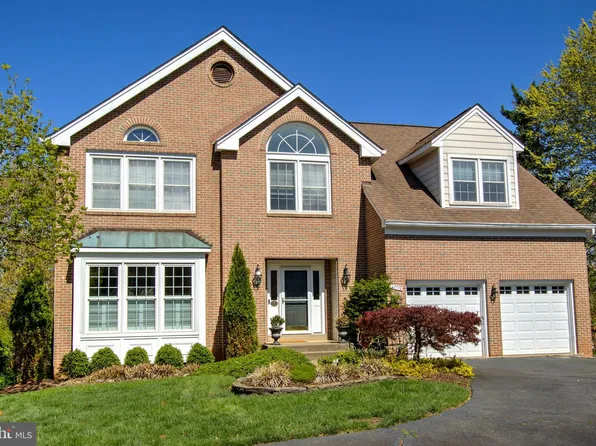 47712 League Ct, Sterling, VA 20165