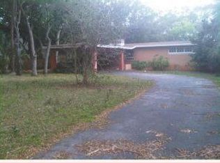 9390 SW 98th St, Miami, FL 33176