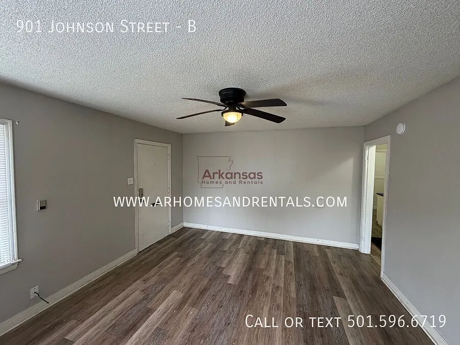 Building Photo - 901 Johnson St #B