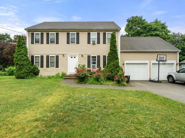 86 Oakland St, Stoughton, MA 02072