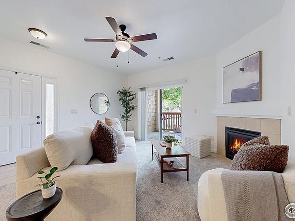 2nd image of 4905 Hahns Peak Dr #104