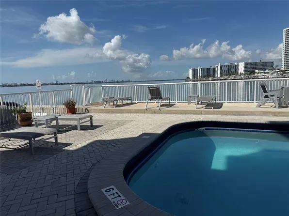 2016 Bay Dr APT 202, Miami Beach, FL 33141