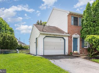 131 Foxchase Dr, Elizabethtown, PA 17022