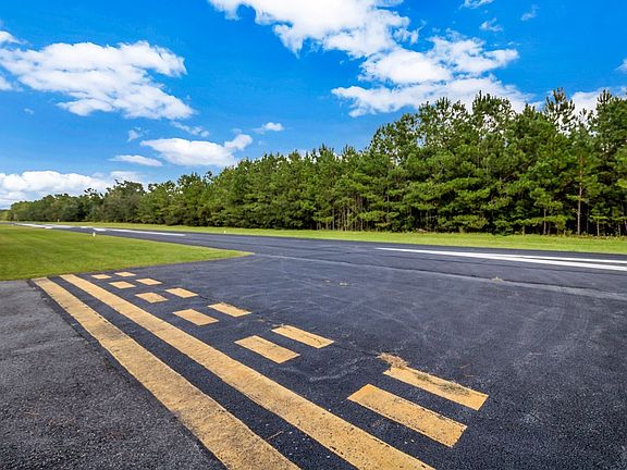 2nd image of 5 Eagle Neck Dr