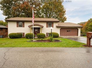 25 Lynn Ln, Scott Depot, WV