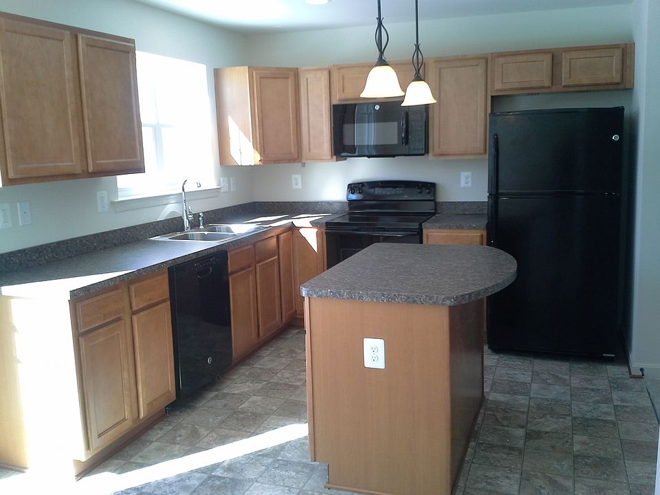 2nd image of 2346 Silver Fox Way