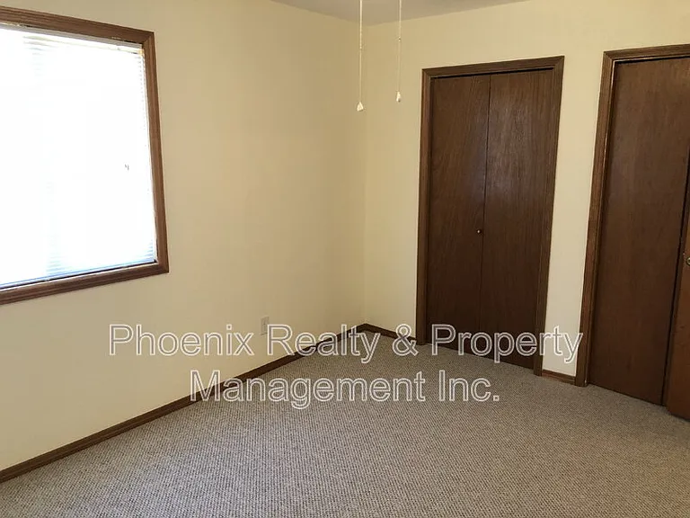 806 Sir Galahad Dr — Photo 10