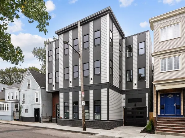 47 Condor St #202, Boston, MA 02128