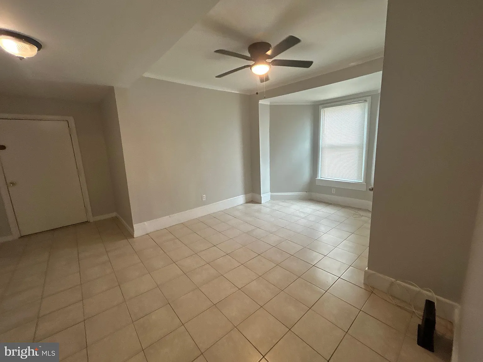1 bed, 750 sqft, $1,250 — Photo 3