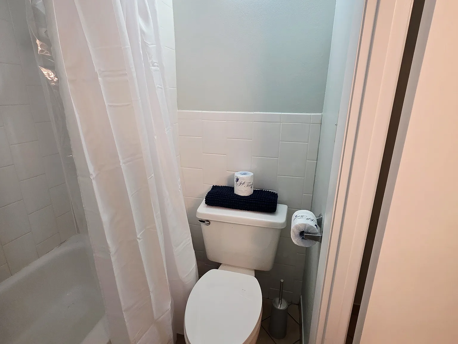 2 bed, 1146 sqft, $2,250 — Photo 2