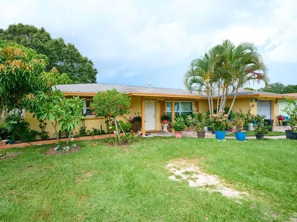 4044 Greenwood Drive, Fort Pierce, FL 34982