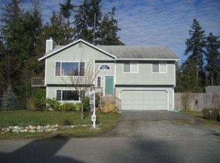 4327 Shadowood Dr, Clinton, WA 98236