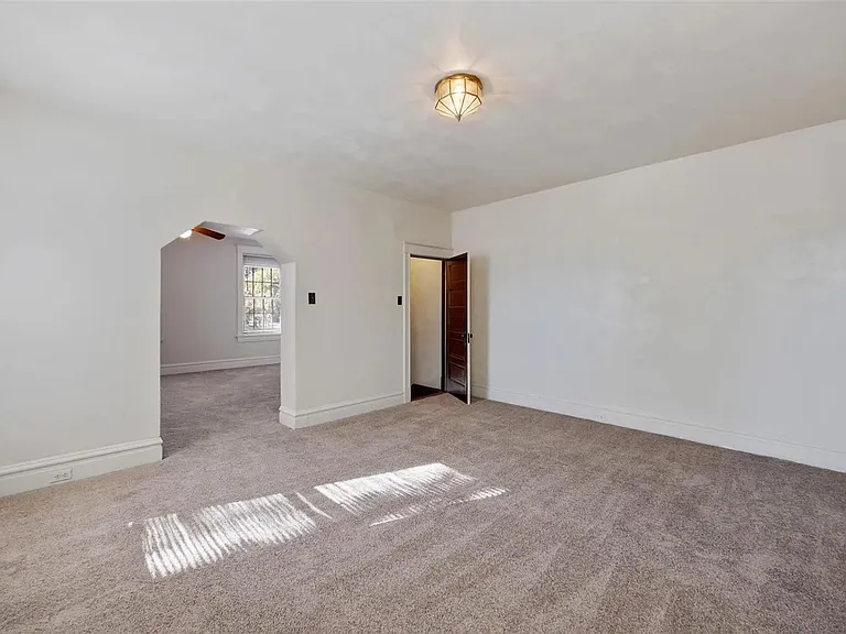 727 Bates St #A — Photo 4