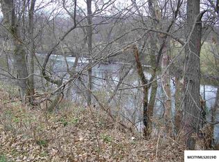 303 1st St SW, Nora Springs, IA 50458