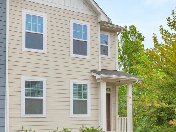 144 Longwood Dr, Charlottesville, VA 22903