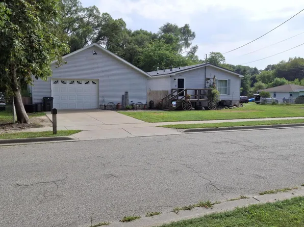 931 W Barney Ave, Muskegon, MI 49441
