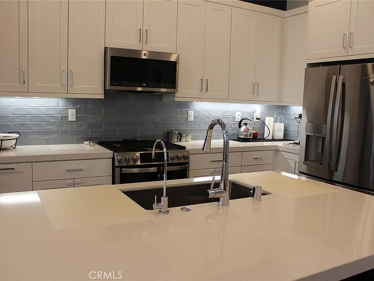 809 Sunrise Rd — Photo 6