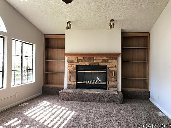 3rd image of 1008 Iroquois Circle Ct