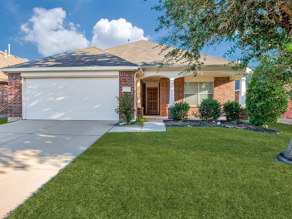 1st image of 1608 Castle Creek Dr