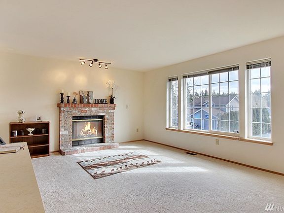 5th image of 12805 224th Street Ct E