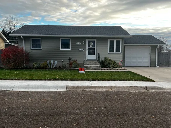 1520 E 8th St, Ogallala, NE 69153