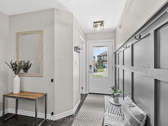 4th image of 22 Limera Ave