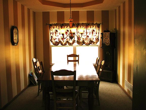 Formal dining room