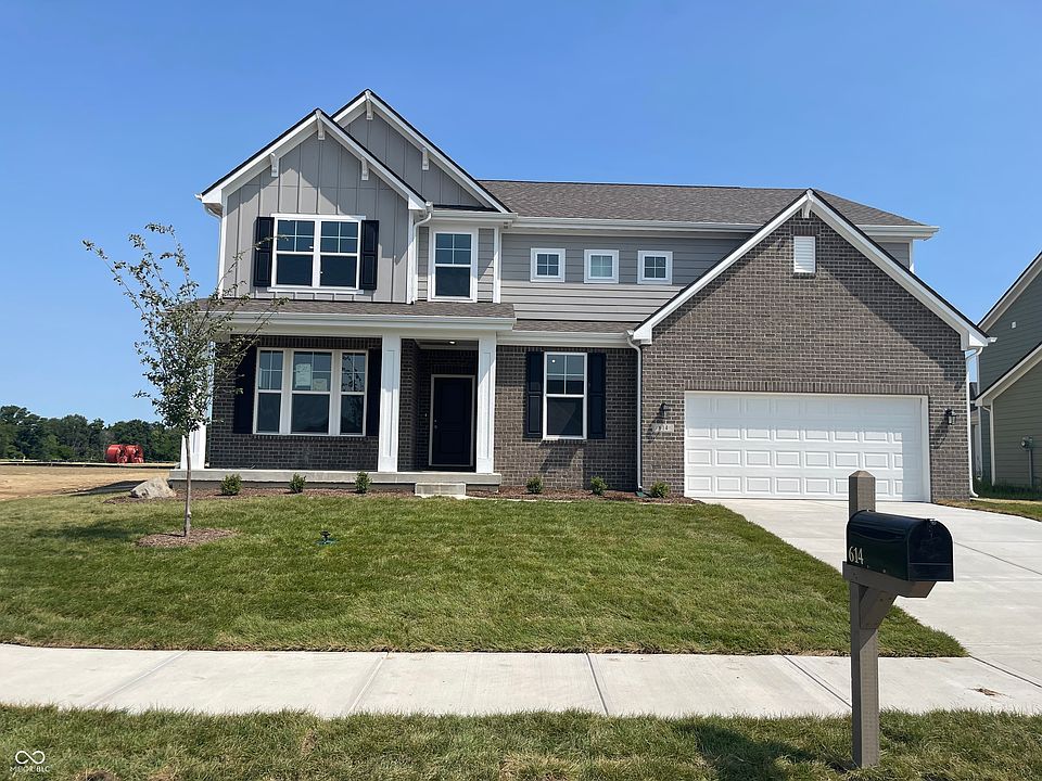 2nd image of 614 W Bulrush Ct W