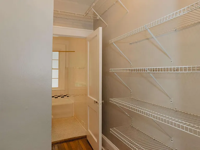 1208 Virginia Ave NE #1 — Photo 11