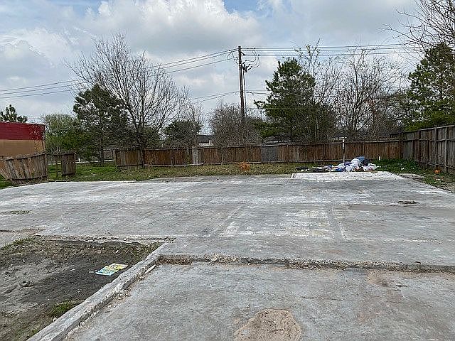1st image of 4315 Charriton Dr
