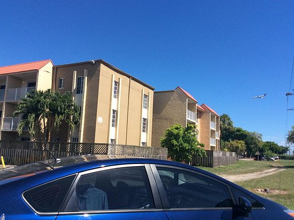 4th image of 4920 NW 79th Ave APT 106