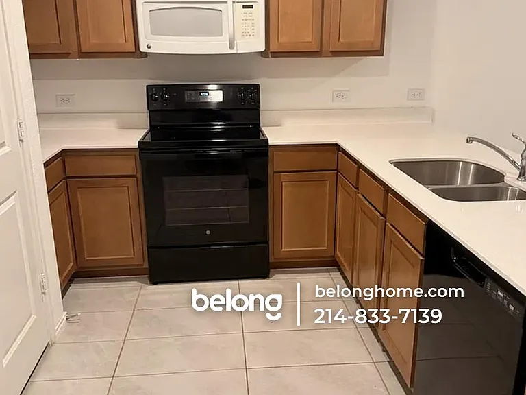 143 Plumcove Dr — Photo 3