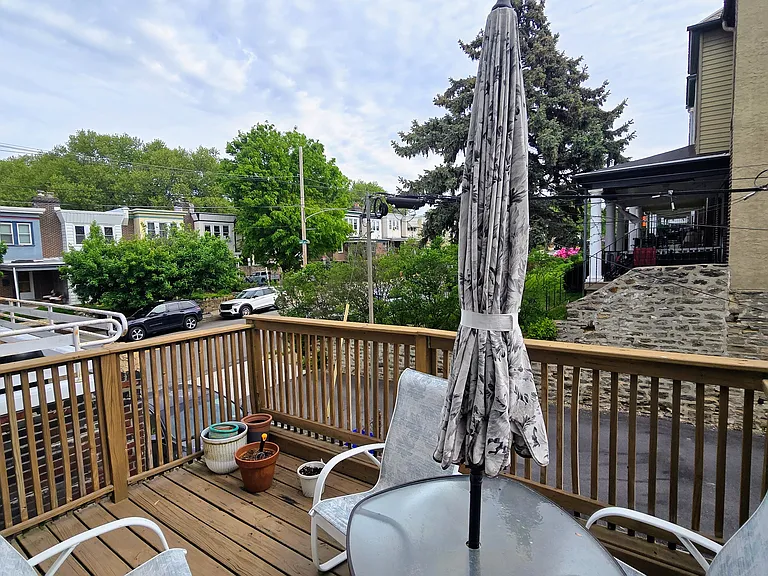 3373 Vaux St — Photo 10