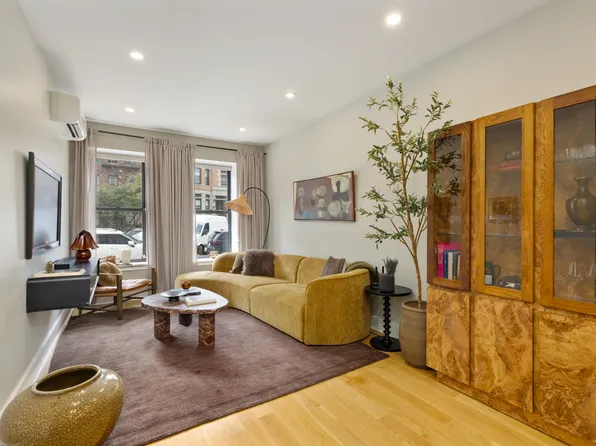 917 Saint Mark's Avenue image 1 of 14