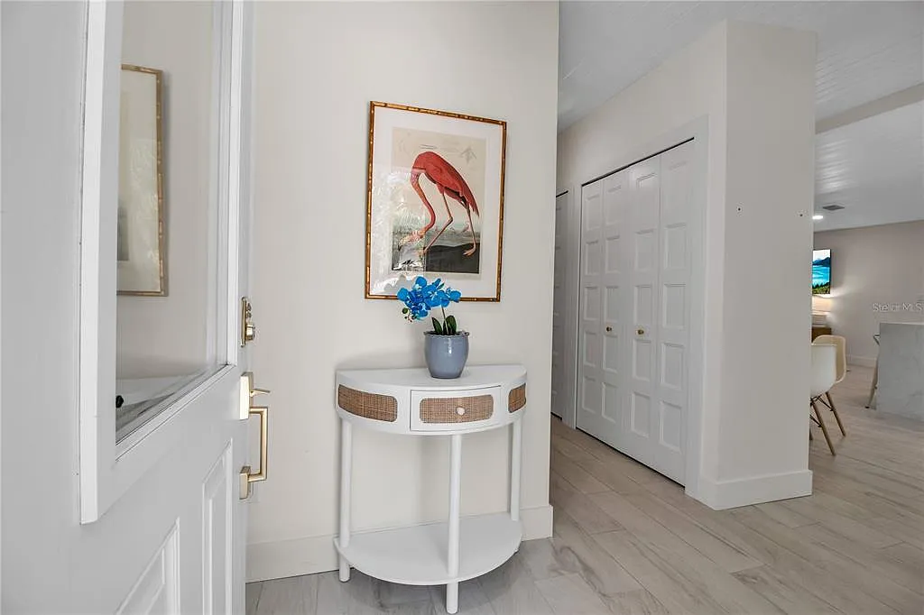 3 bed, 2.0 bath, 1454 sqft, $10,000 — Photo 3