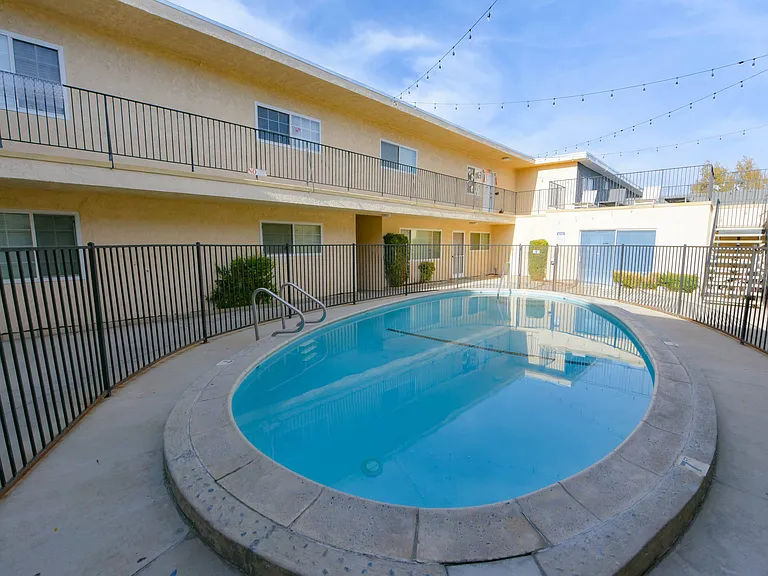 The Canyons at Santa Clarita Apartments — Photo 15