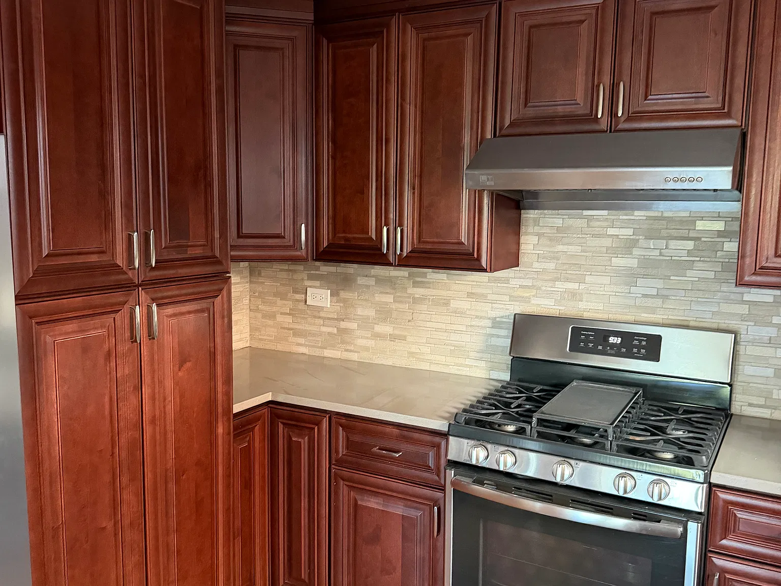 3 bed, 2000 sqft, $2,695 — Photo 2