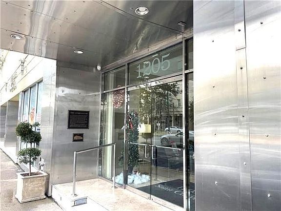 2nd image of 1205 Stcharles Ave #1308