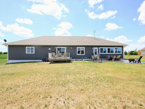 3rd image of 23435 Highland Dr