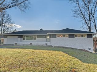 451 Blackberry Dr, Monroeville, PA 15146